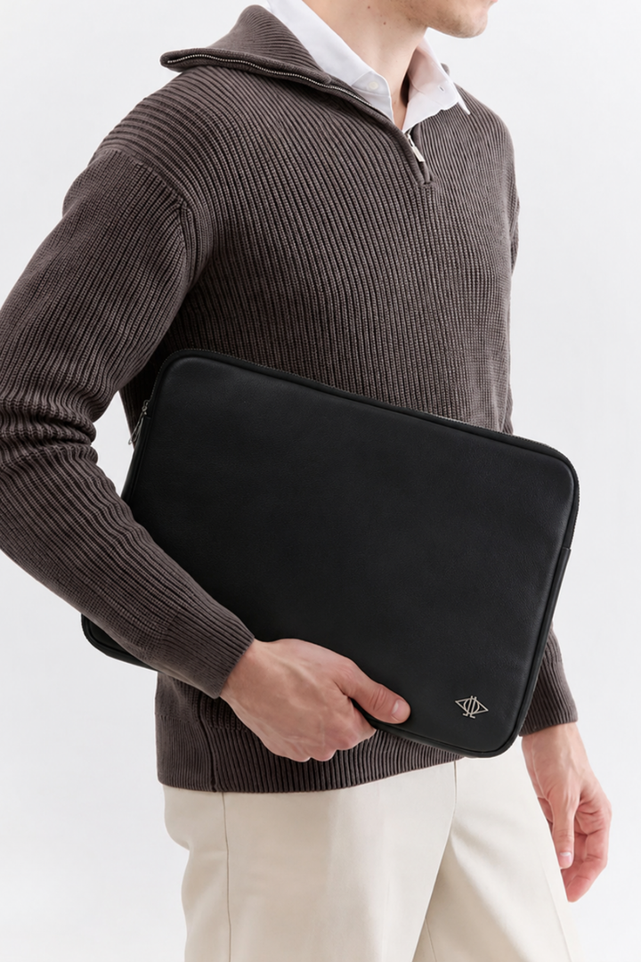 Siyah Laptop Çantası